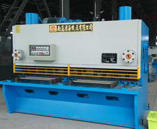 QC11Y-20*2500液压闸式剪板机