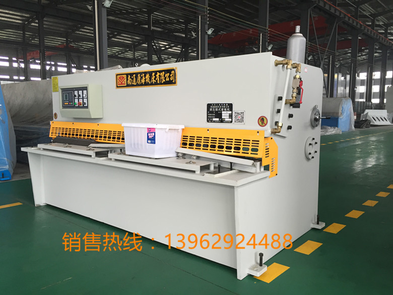 QC12Y-6X2500液压摆式剪板机